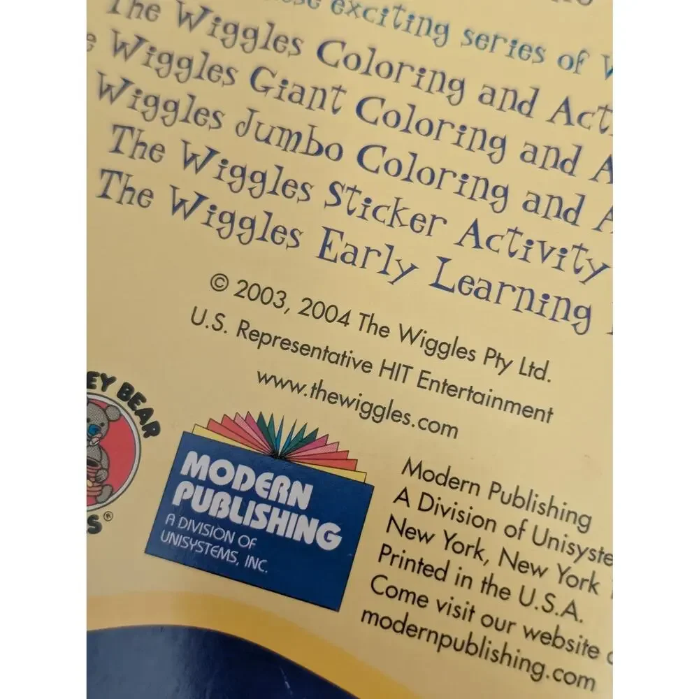 2004 The Wiggles Coloring Book